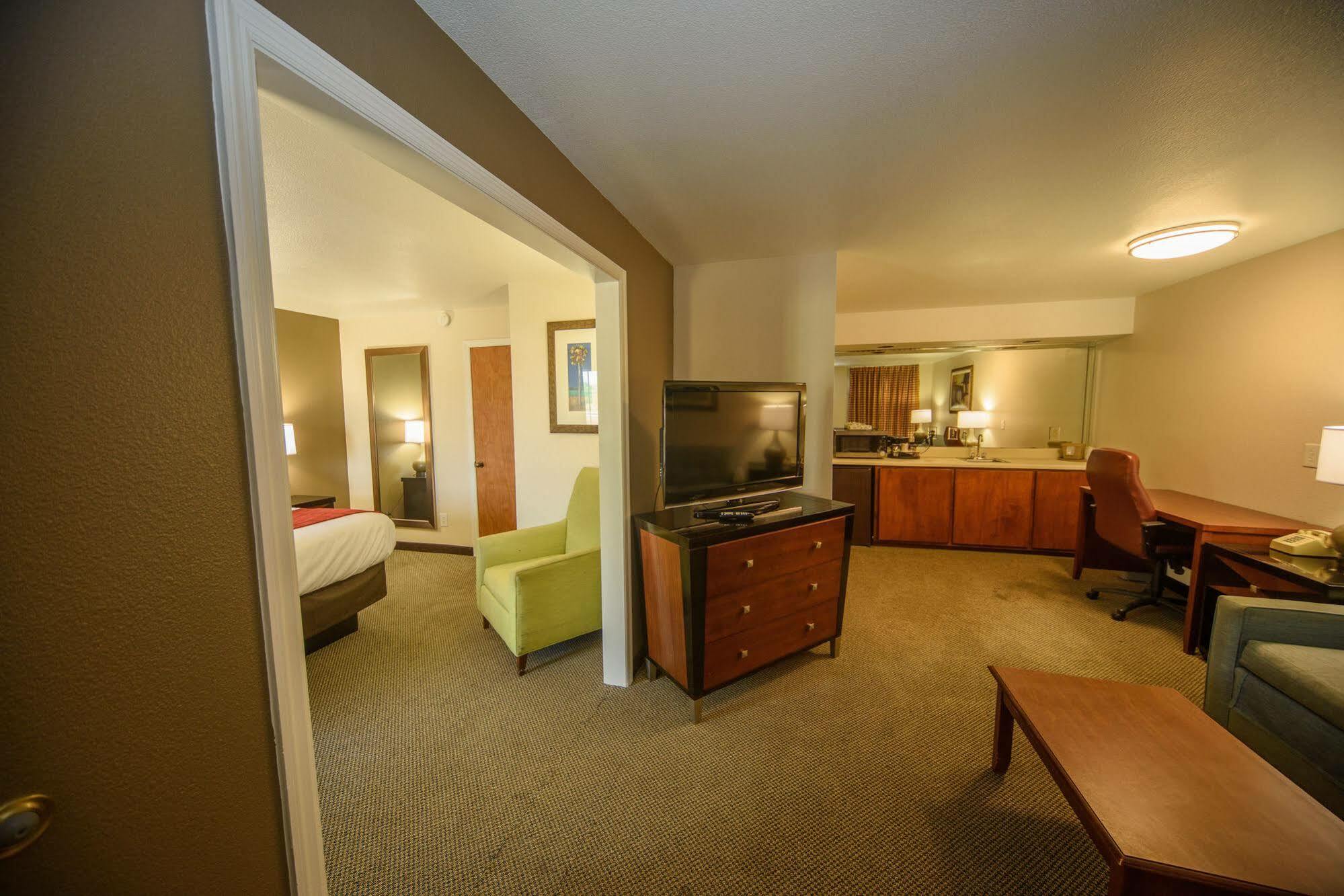 Richland Inn Lawrenceburg Exterior photo